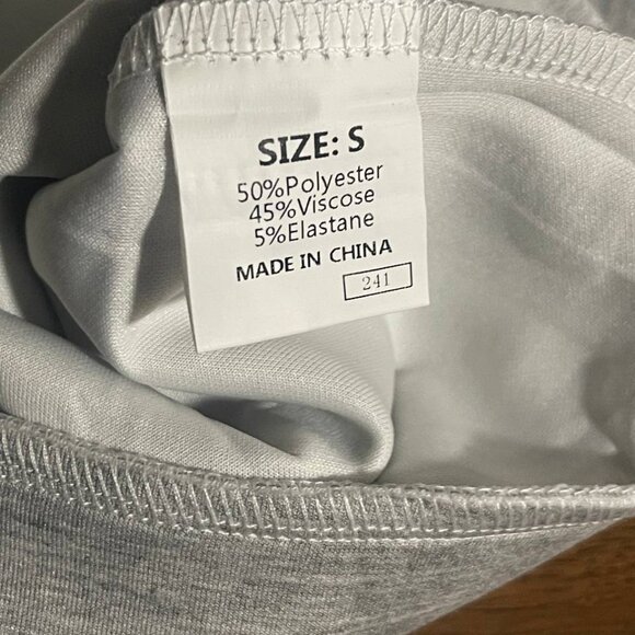 SOLD  Women's 2-Piece Tracksuit Set gray Size S - Picture 2 of 9